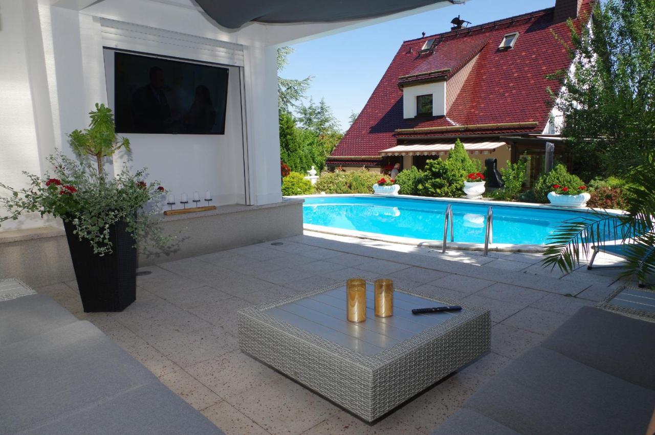 Gaestehaus Gaens - Ferienzimmer Schirgiswalde-Kirschau Eksteriør billede
