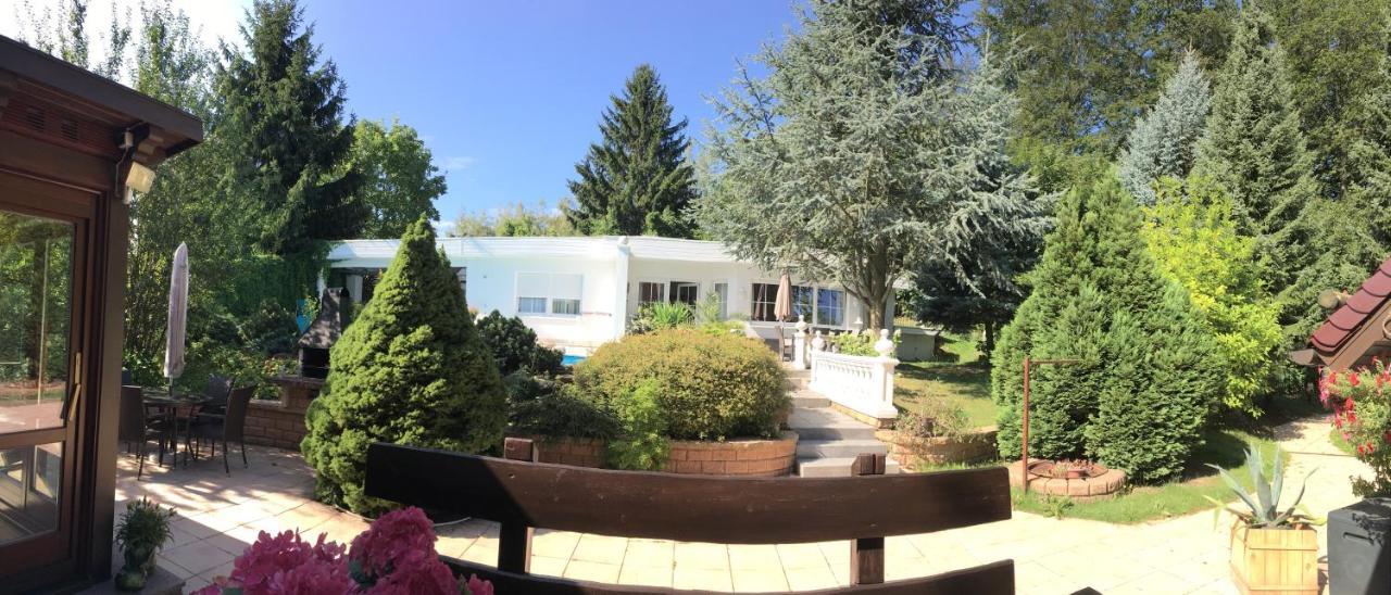 Gaestehaus Gaens - Ferienzimmer Schirgiswalde-Kirschau Eksteriør billede